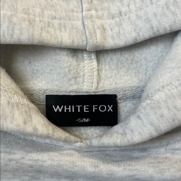 White Fox Boutique Lounge Set - Picture 3 of 7